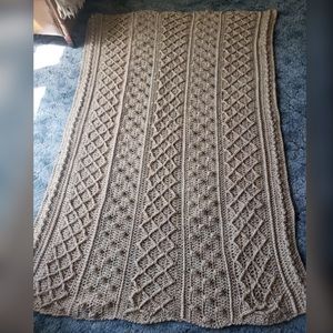 🏖 Sandy Beaches Fisherman Style Afghan Hand Crocheted In Tan w/flecks